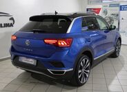 Volkswagen T-Roc 3