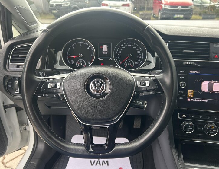 Volkswagen Golf Kombi 2,0 l 110 kw