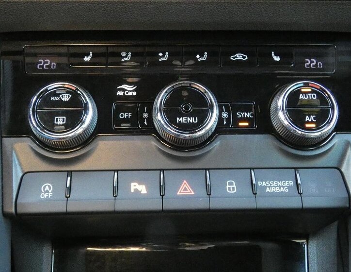 Škoda Karoq SUV / Terénní 2,0 l 110 kw