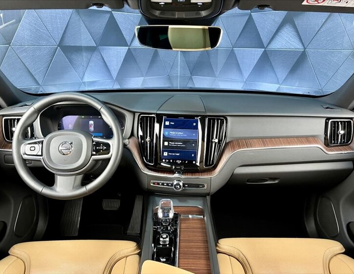 Volvo XC60 SUV 2,0 l 186 kw