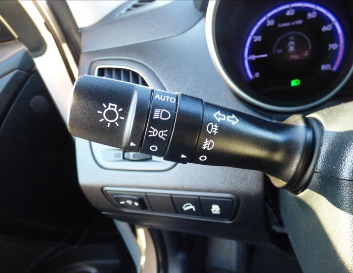 Hyundai ix35 SUV / Terénní 1,6 l 99 kw