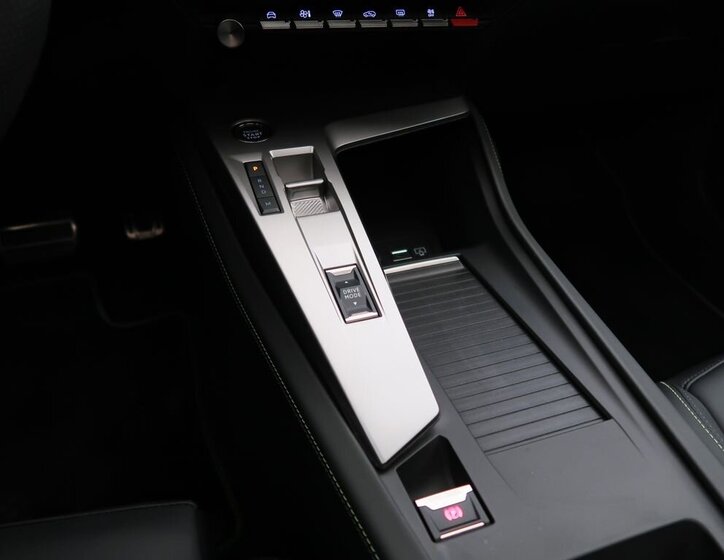 Peugeot 308 Kombi 1,2 l 100 kw