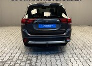 Mitsubishi Outlander 14