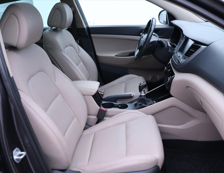 Hyundai Tucson SUV 2,0 l 136 kw