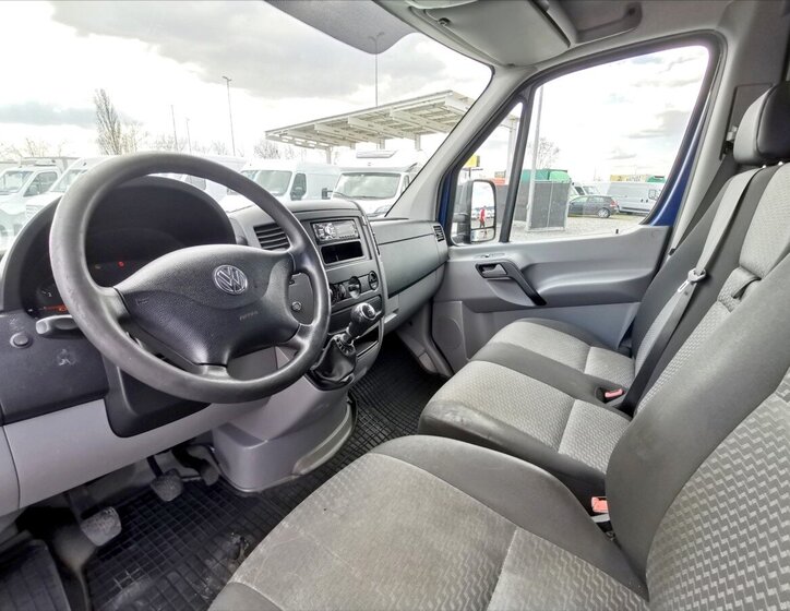 Volkswagen Crafter 6