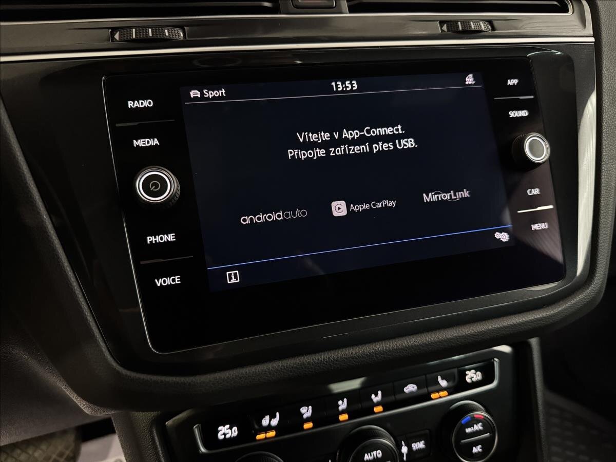 Volkswagen Tiguan SUV / Terénní 2,0 l 140 kw