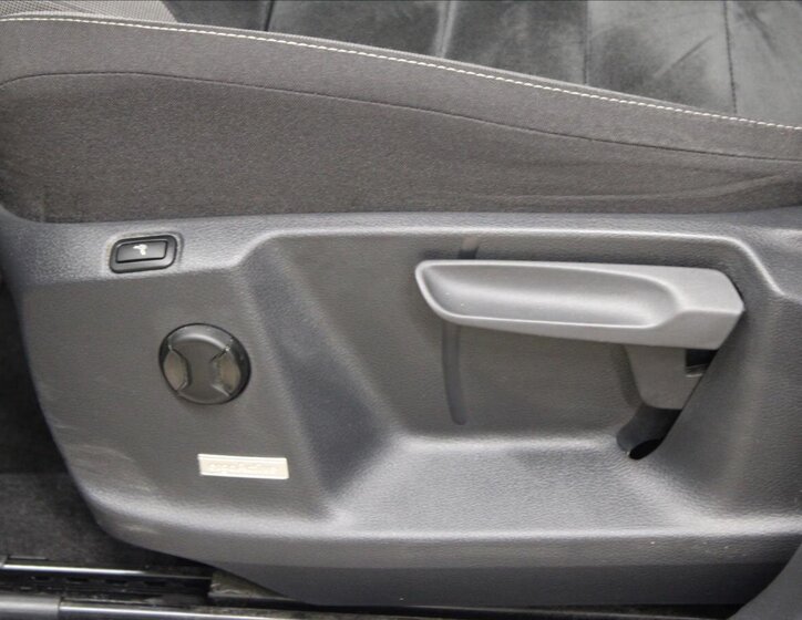 Volkswagen Golf Sportsvan Kombi 1,4 l 110 kw