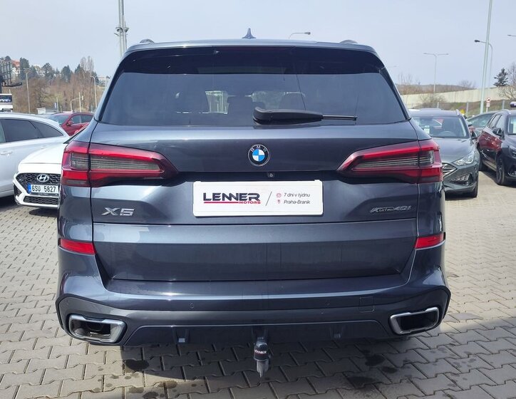 BMW X5 SUV / Terénní 3,0 l 250 kw