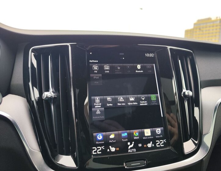 Volvo V60 Kombi 2,0 l 240 kw