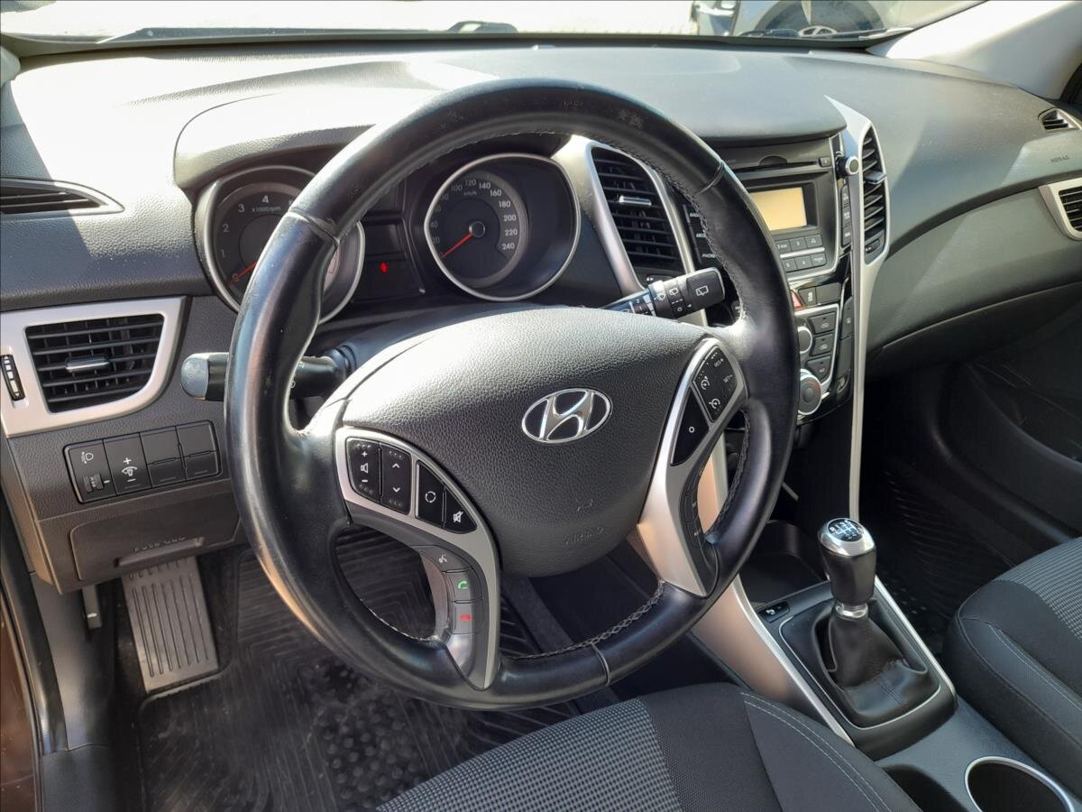 Hyundai i30 Kombi 1,6 l 88 kw