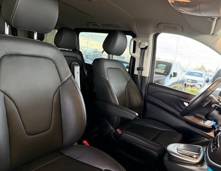 Mercedes-Benz Třídy V 21