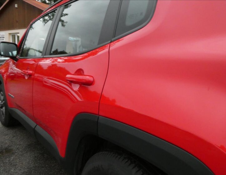 Jeep Renegade SUV 1,3 l 111 kw