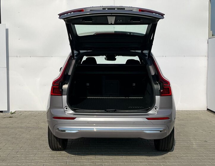 Volvo XC60 SUV / Terénní 2,0 l 184 kw