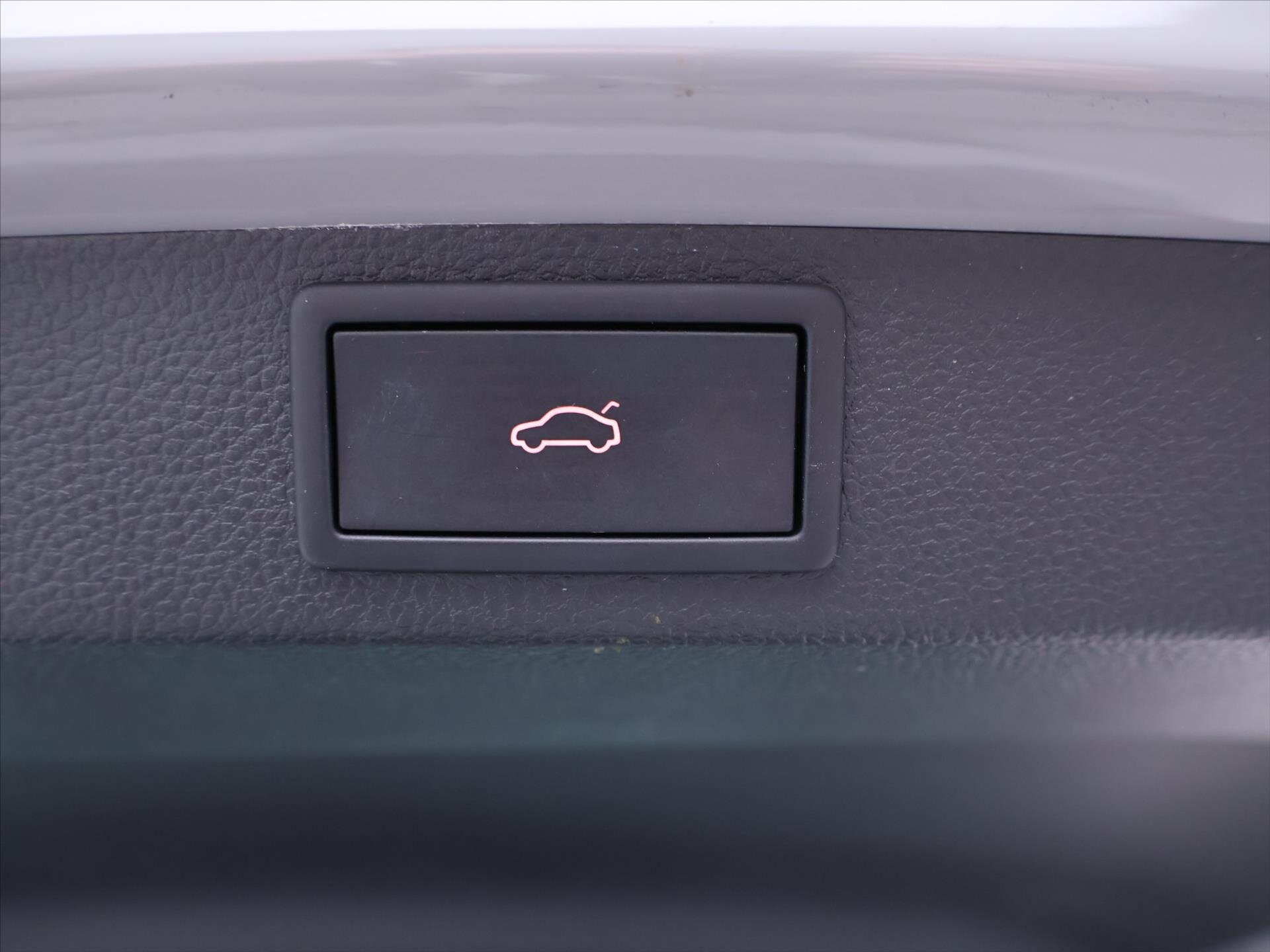 Škoda Karoq SUV / Terénní 2,0 l 110 kw