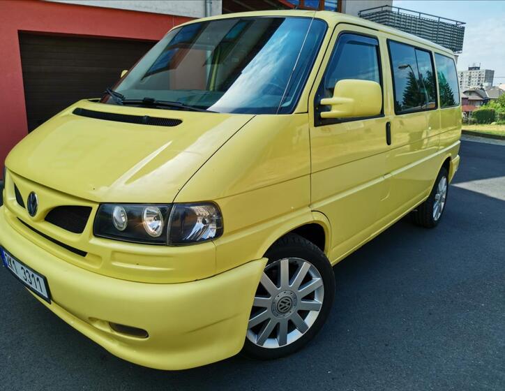 Volkswagen Multivan 1