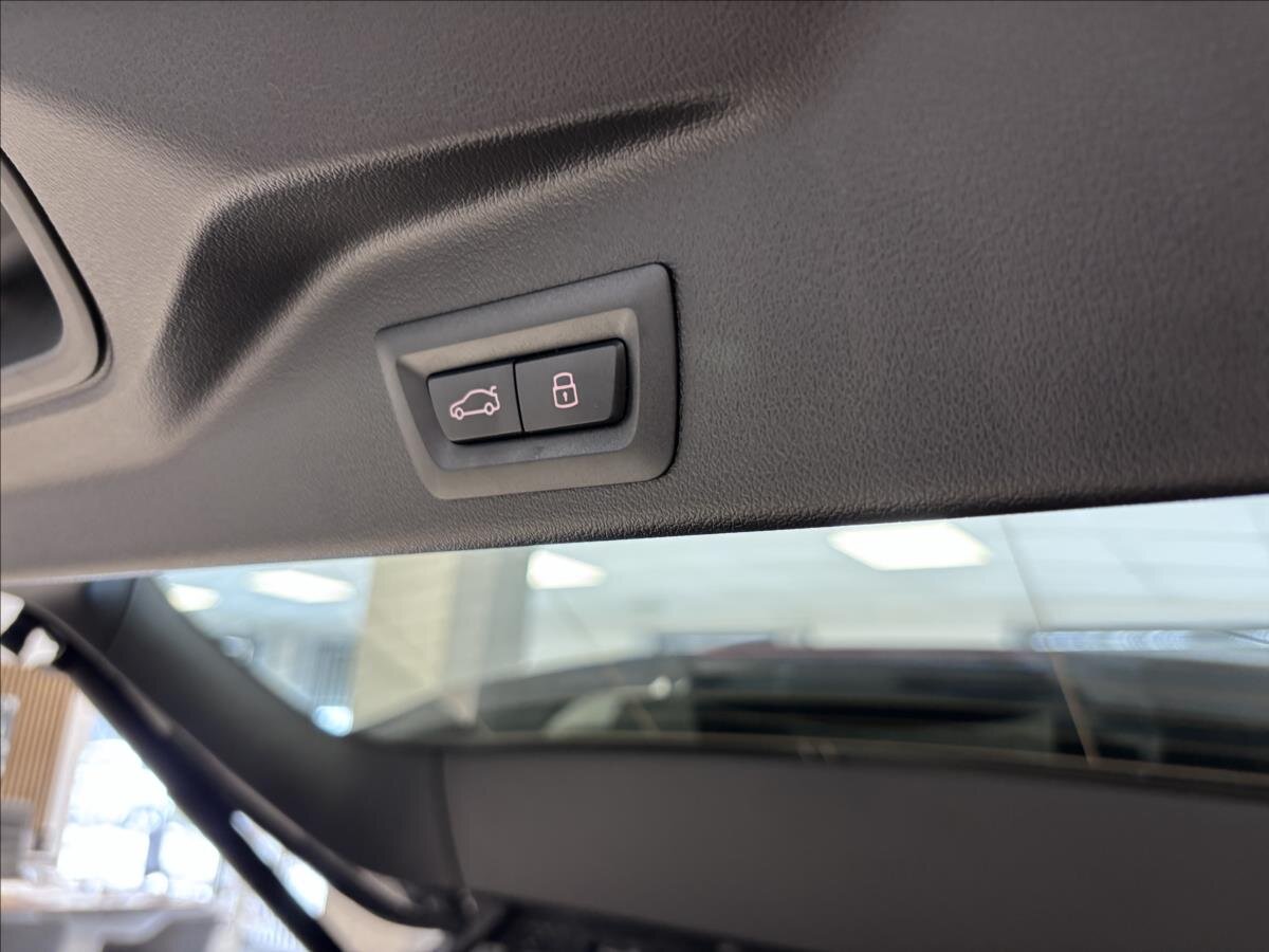 BMW X5 Kombi 3,0 l 210 kw