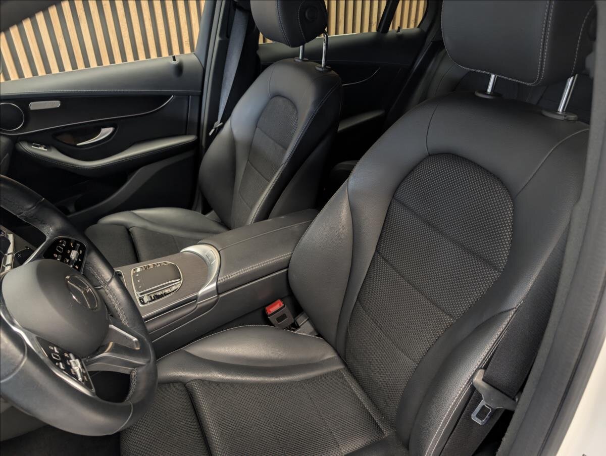 Mercedes-Benz GLC SUV 2,0 l 145 kw