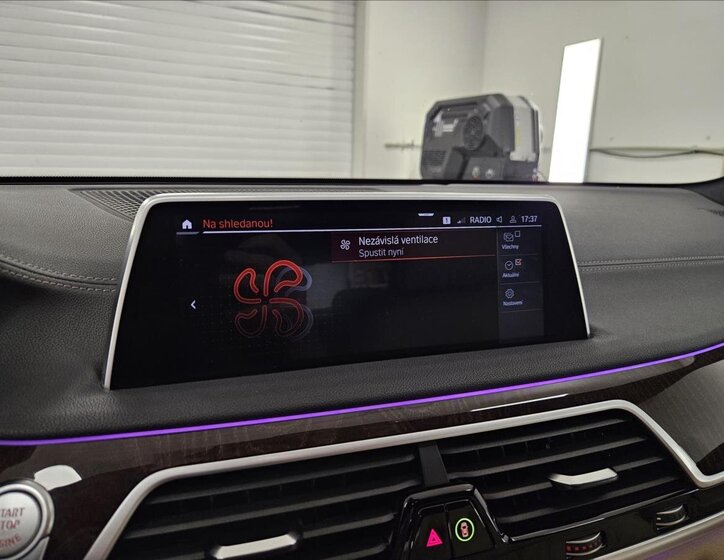 BMW Řada 7 Sedan / Limuzína 3,0 l 195 kw