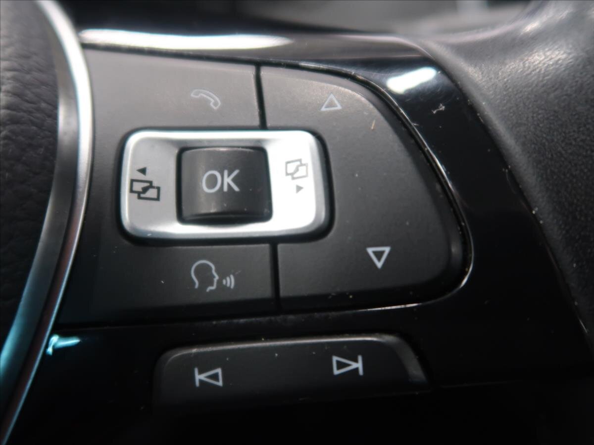 Volkswagen Sharan MPV 2,0 l 110 kw