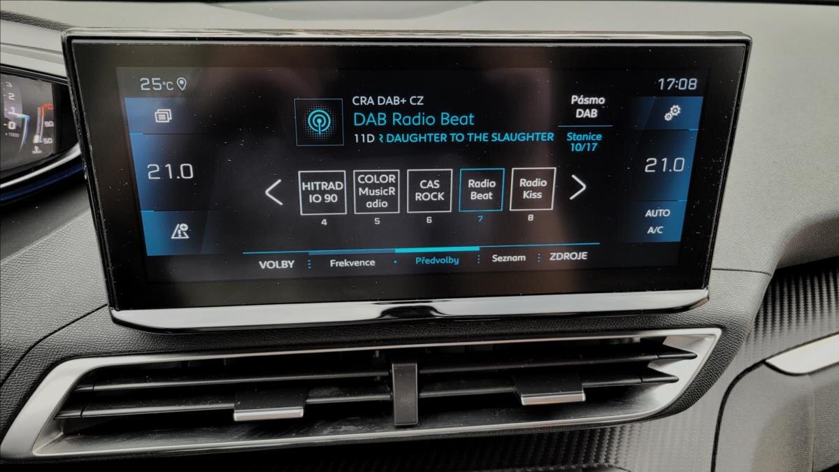 Peugeot 3008 SUV / Terénní 1,5 l 96 kw