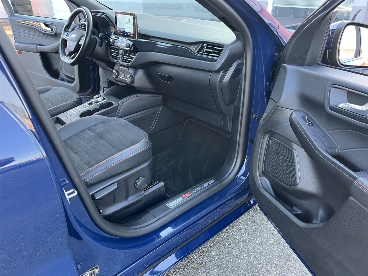 Ford Kuga SUV / Terénní 2,5 l 165 kw