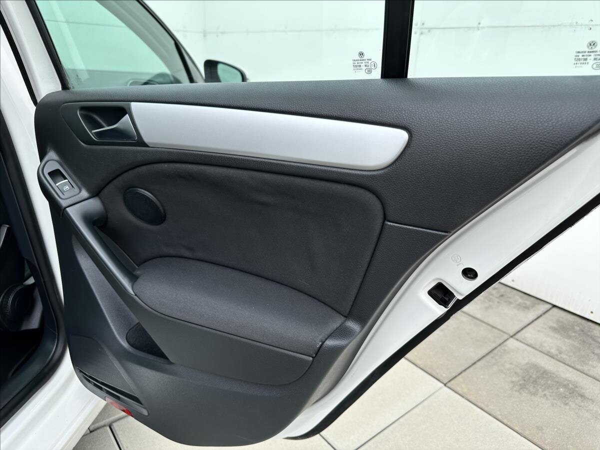 Volkswagen Golf Hatchback 1,6 l 75 kw