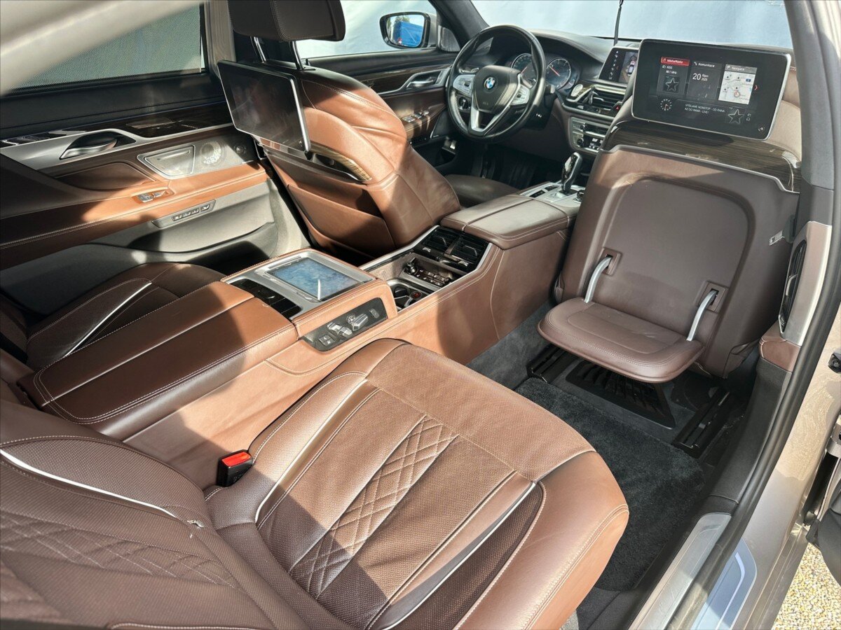 BMW Řada 7