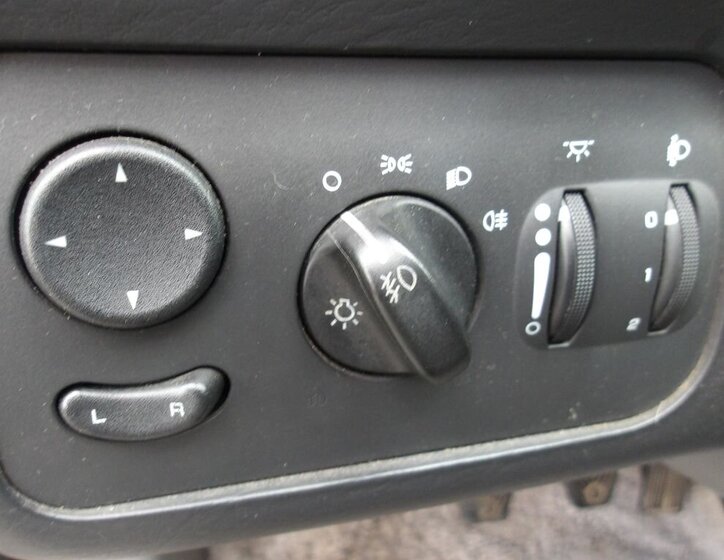 Chrysler Voyager MPV 2,5 l 105 kw