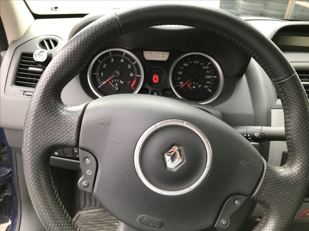 Renault Mégane Sedan / Limuzína 1,4 l 72 kw