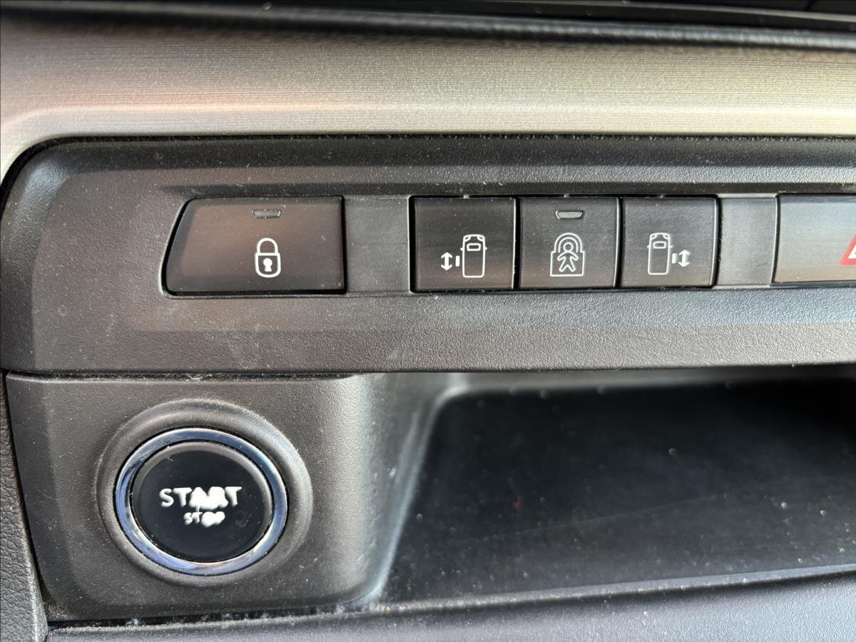 Citroën SpaceTourer MPV 2,0 l 130 kw