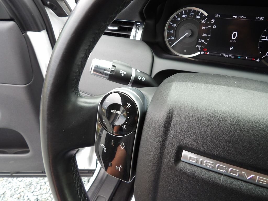 Land Rover Discovery Sport SUV / Terénní 2,0 l 110 kw