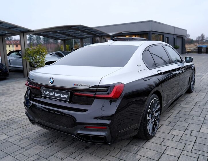 BMW Řada 7 6