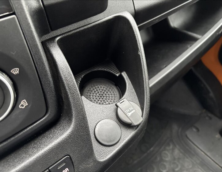 Peugeot Boxer Sklápěč 2,2 l 103 kw