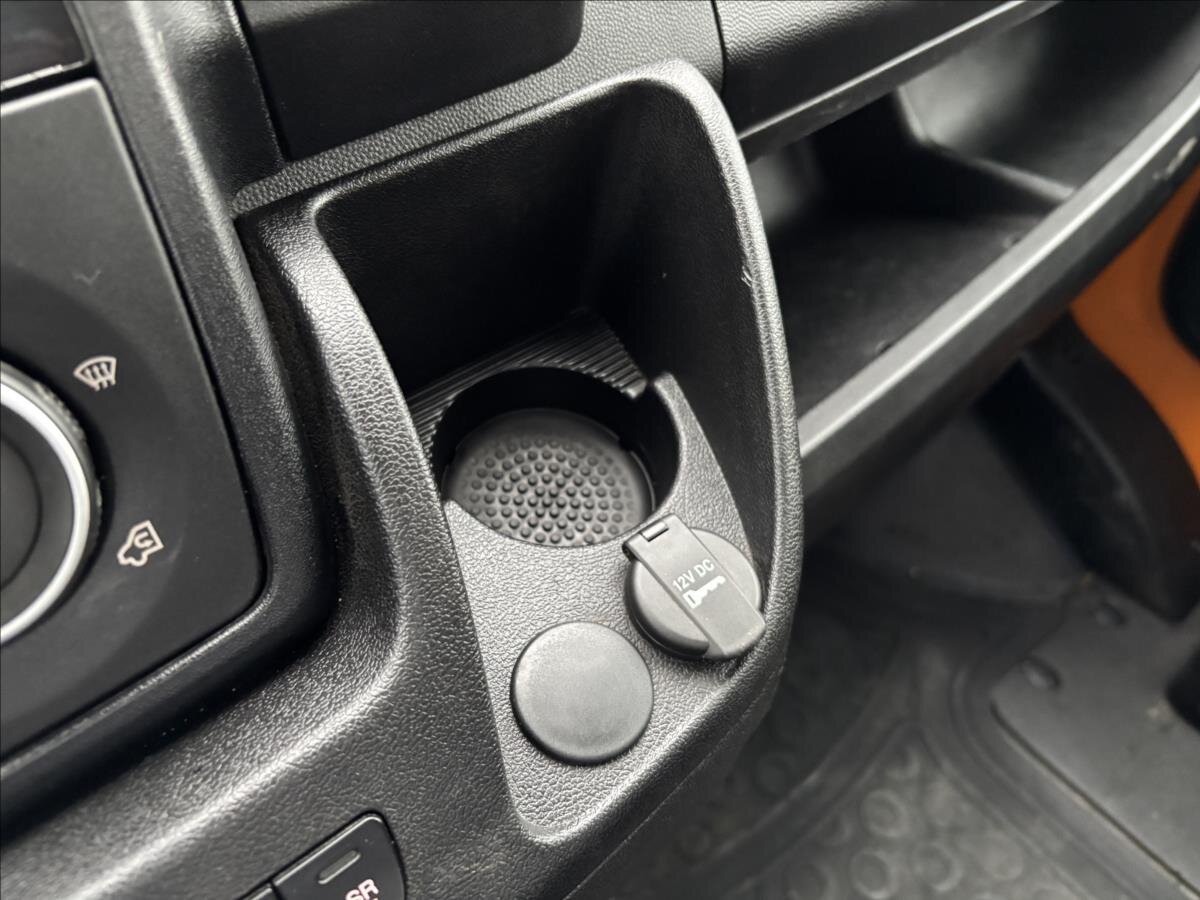 Peugeot Boxer Sklápěč 2,2 l 103 kw