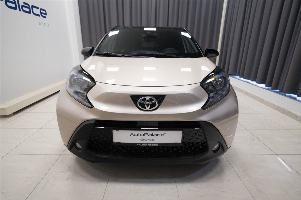 Toyota Aygo Hatchback 998,0 53 kw