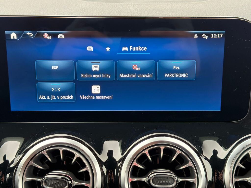 Mercedes-Benz GLA SUV / Terénní 2,0 l 110 kw