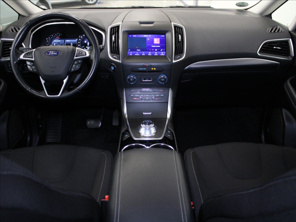 Ford S-MAX MPV 2,0 l 140 kw