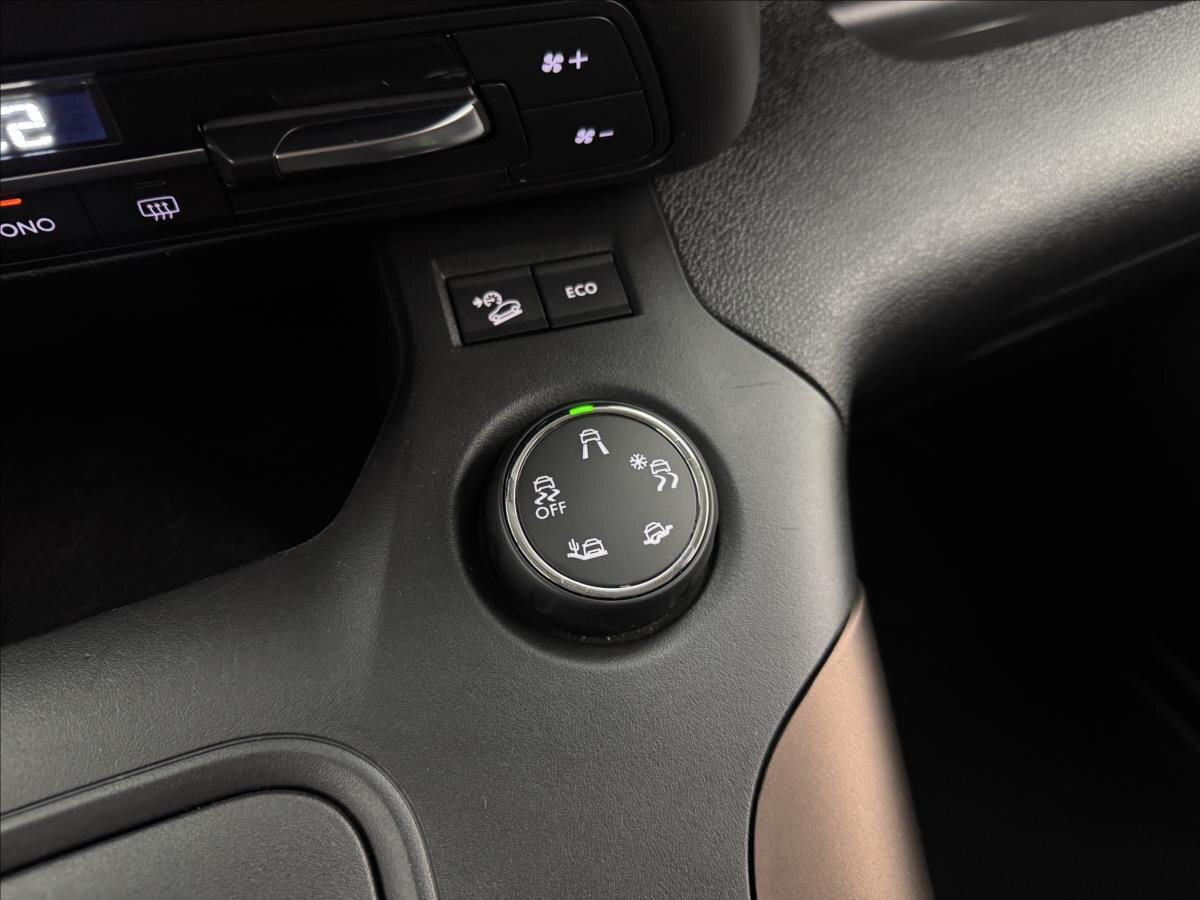 Peugeot Rifter MPV 1,5 l 96 kw