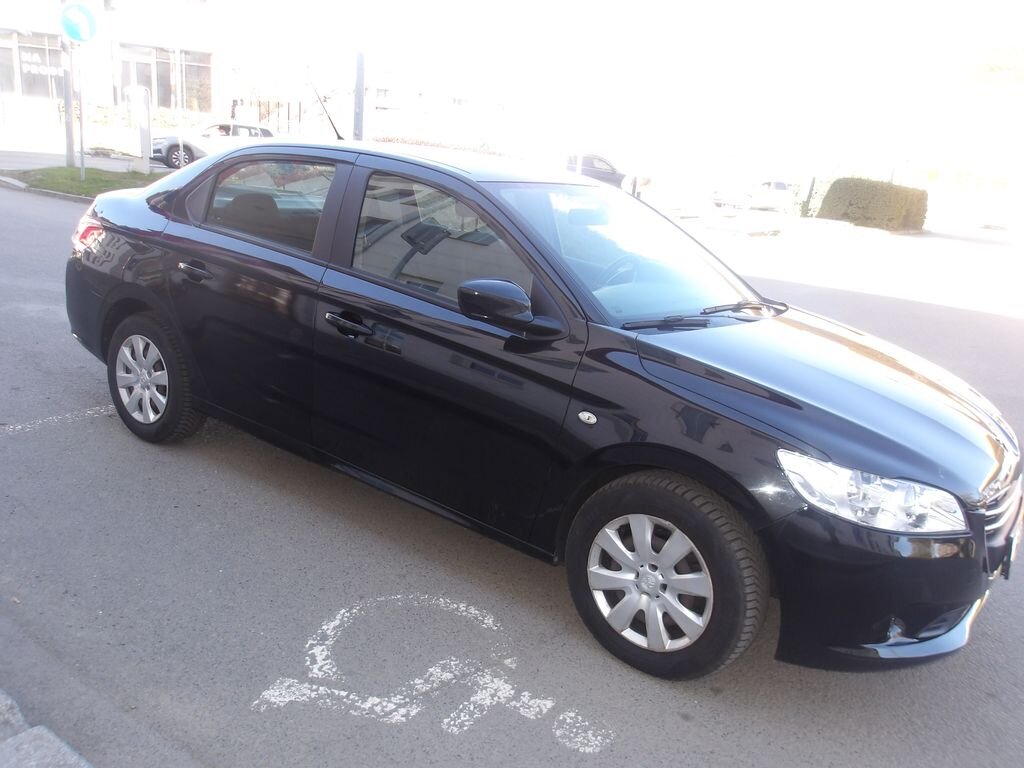 Peugeot 301 Sedan / Limuzína 1,2 l 53 kw