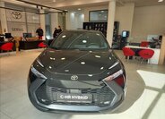 Toyota C-HR SUV / Terénní 1,8 l 103 kw