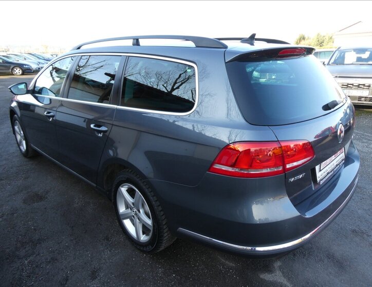 Volkswagen Passat Kombi 1,4 l 90 kw