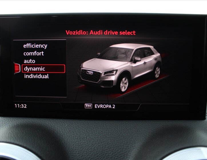 Audi Q2 SUV 2,0 l 140 kw