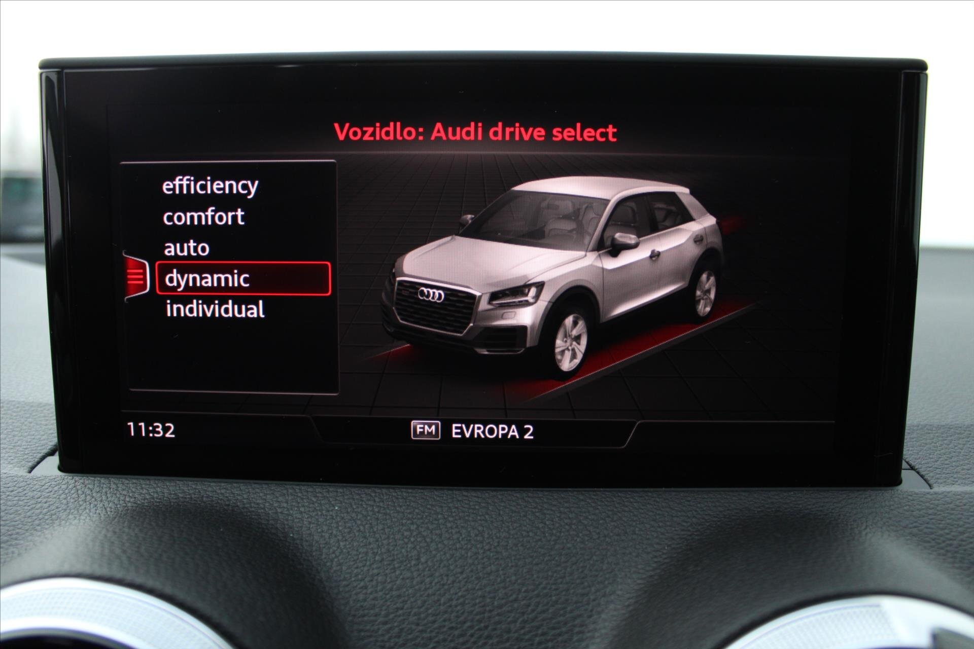 Audi Q2 SUV 2,0 l 140 kw