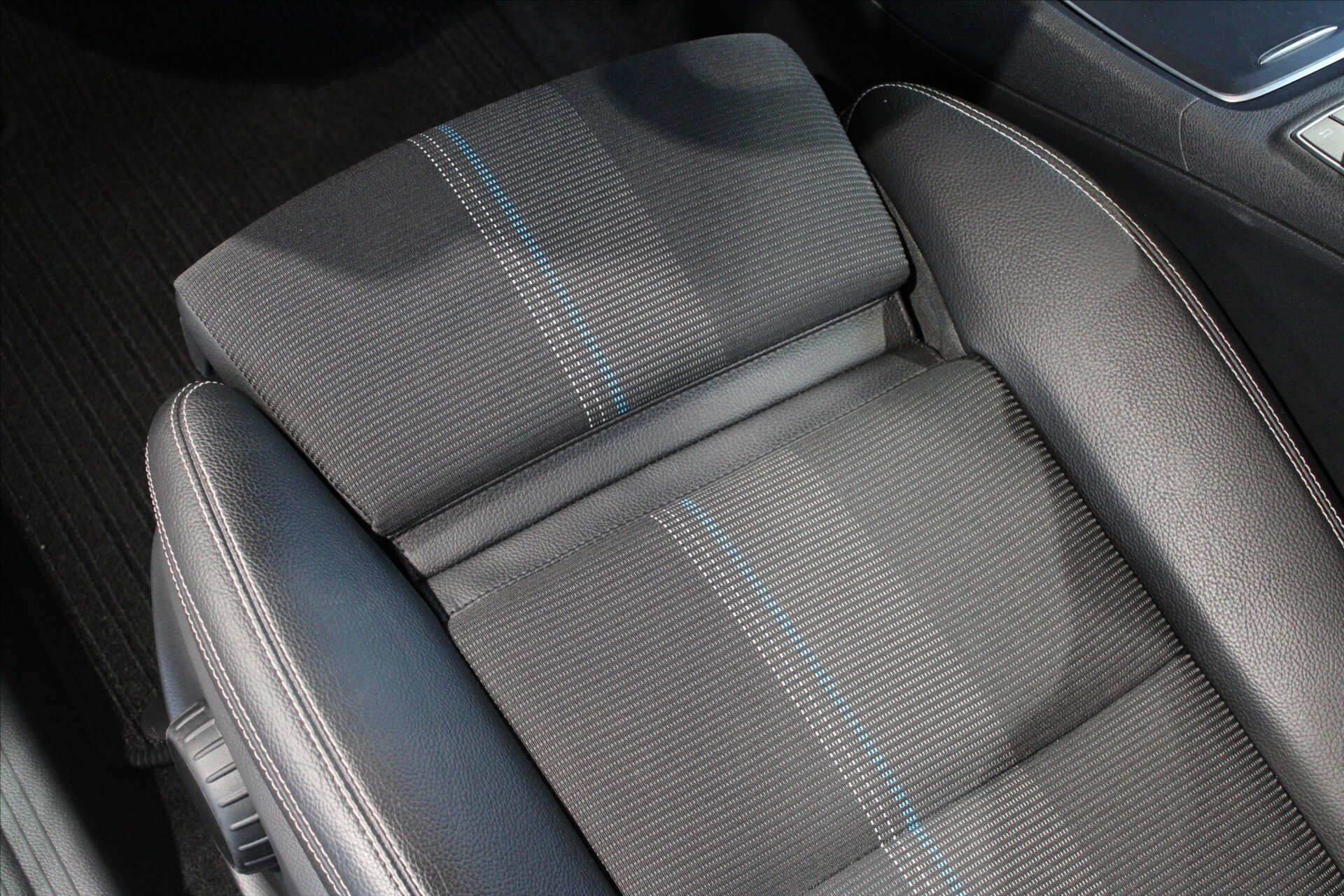 Mercedes-Benz CLA Kombi 2,1 l 125 kw