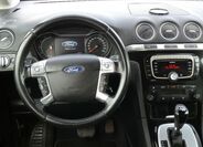 Ford Galaxy 27