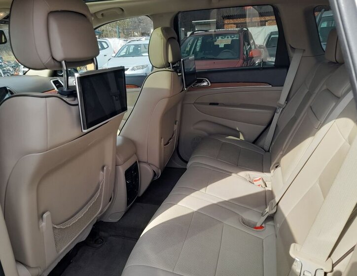 Jeep Grand Cherokee SUV / Terénní 5,7 l 259 kw