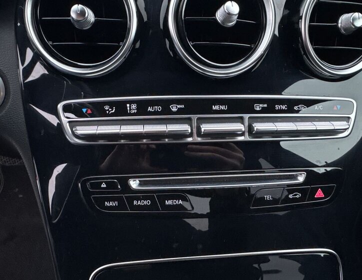 Mercedes-Benz Třídy C Sedan 2,1 l 150 kw