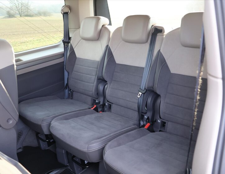 Volkswagen Multivan Kombi 1,4 l 110 kw