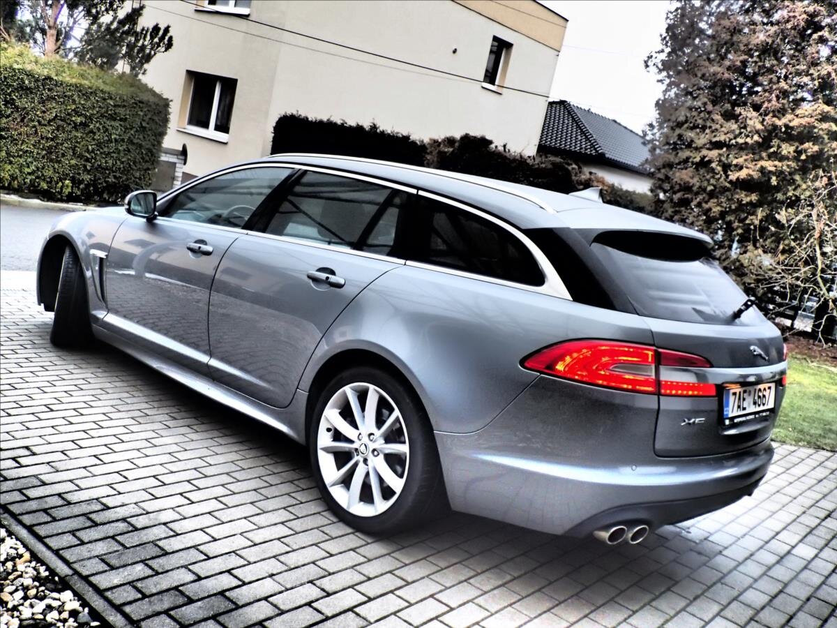 Jaguar XF Kombi 3,0 l 177 kw