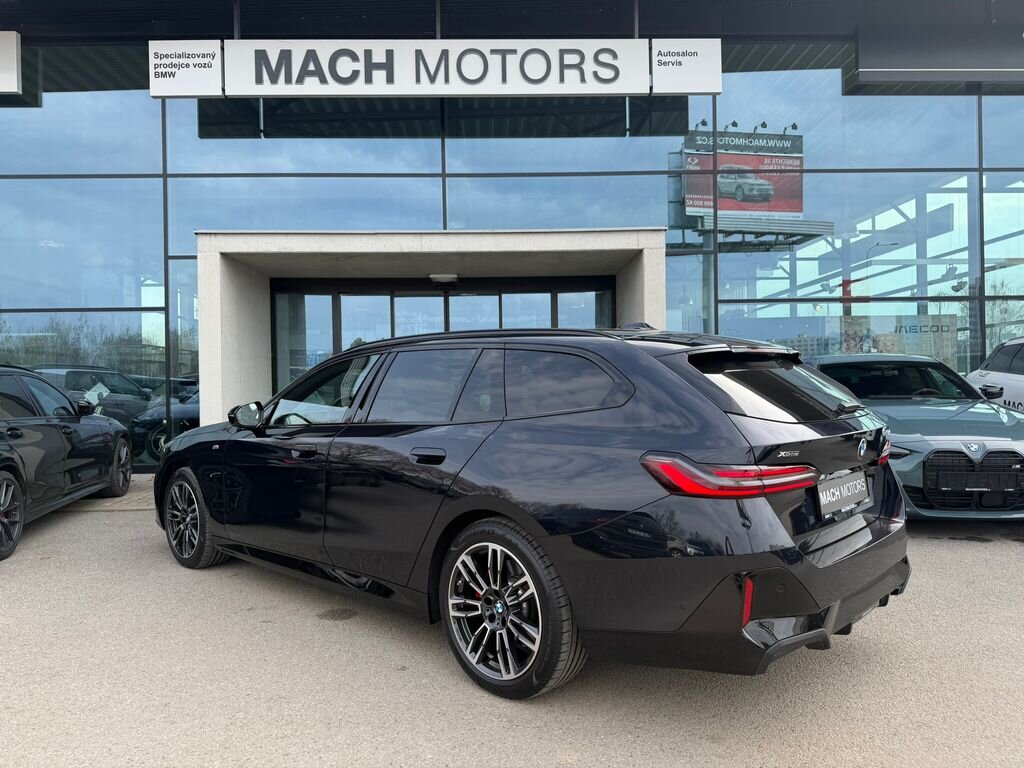 BMW Řada 5 Kombi 3,0 l 210 kw